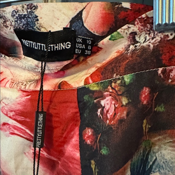 PrettyLittleThing Renaissance Pants - Picture 3 of 6